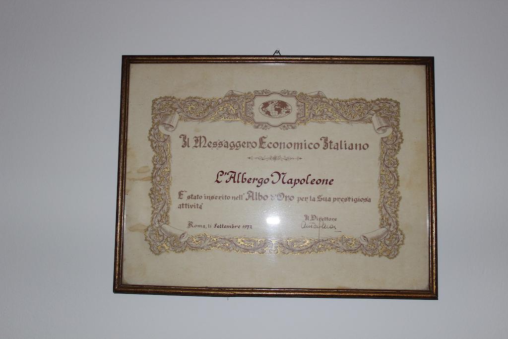 Albergo Napoleone Сант-Амброджо-ди-Вальполичелла Экстерьер фото