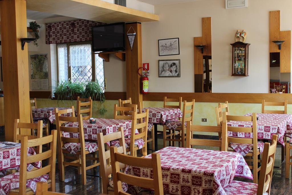 Albergo Napoleone Сант-Амброджо-ди-Вальполичелла Экстерьер фото